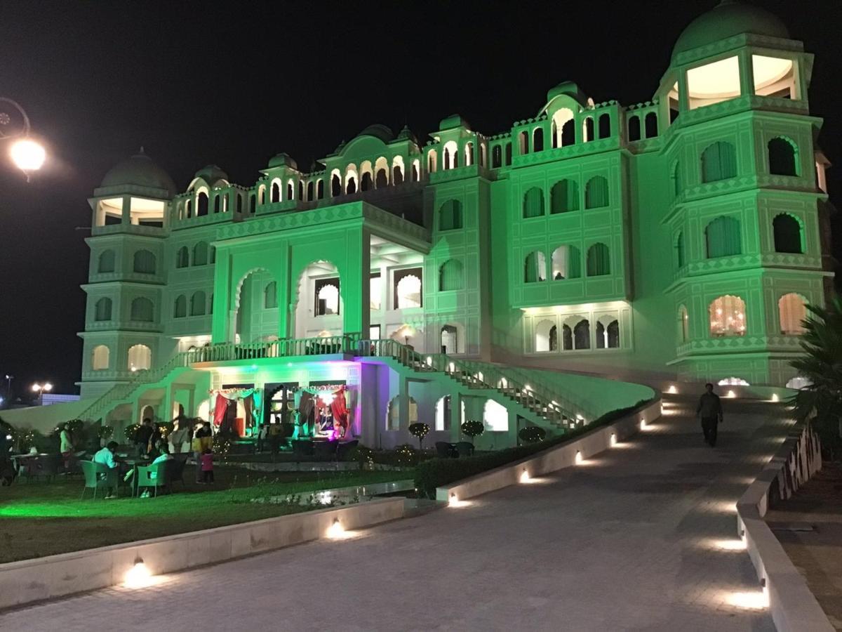 Indralok Palace Hotel & Resort Morena Luaran gambar