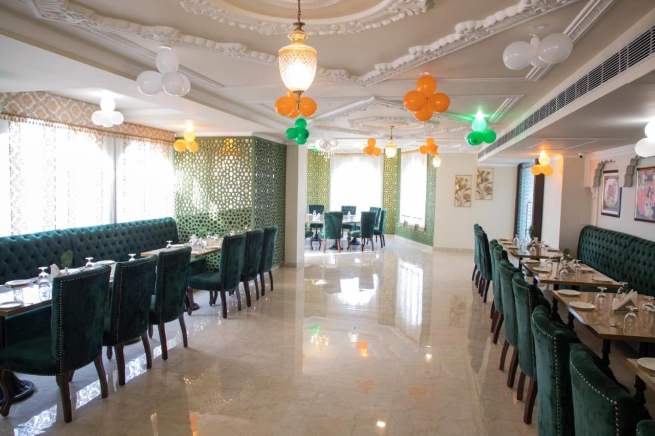Indralok Palace Hotel & Resort Morena Luaran gambar
